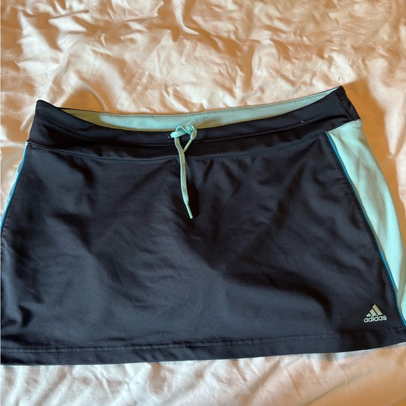 Adidas Black Tennis or Pickleball Skort - Picture 1 of 3